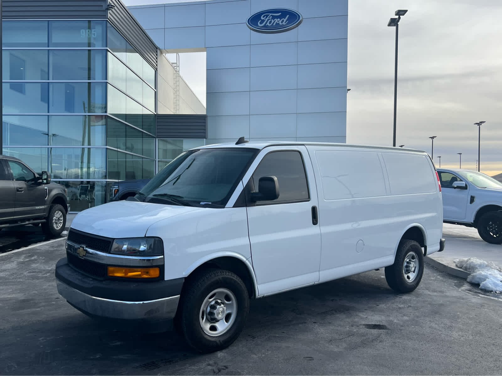 2021 Chevrolet Express Cargo Work Van