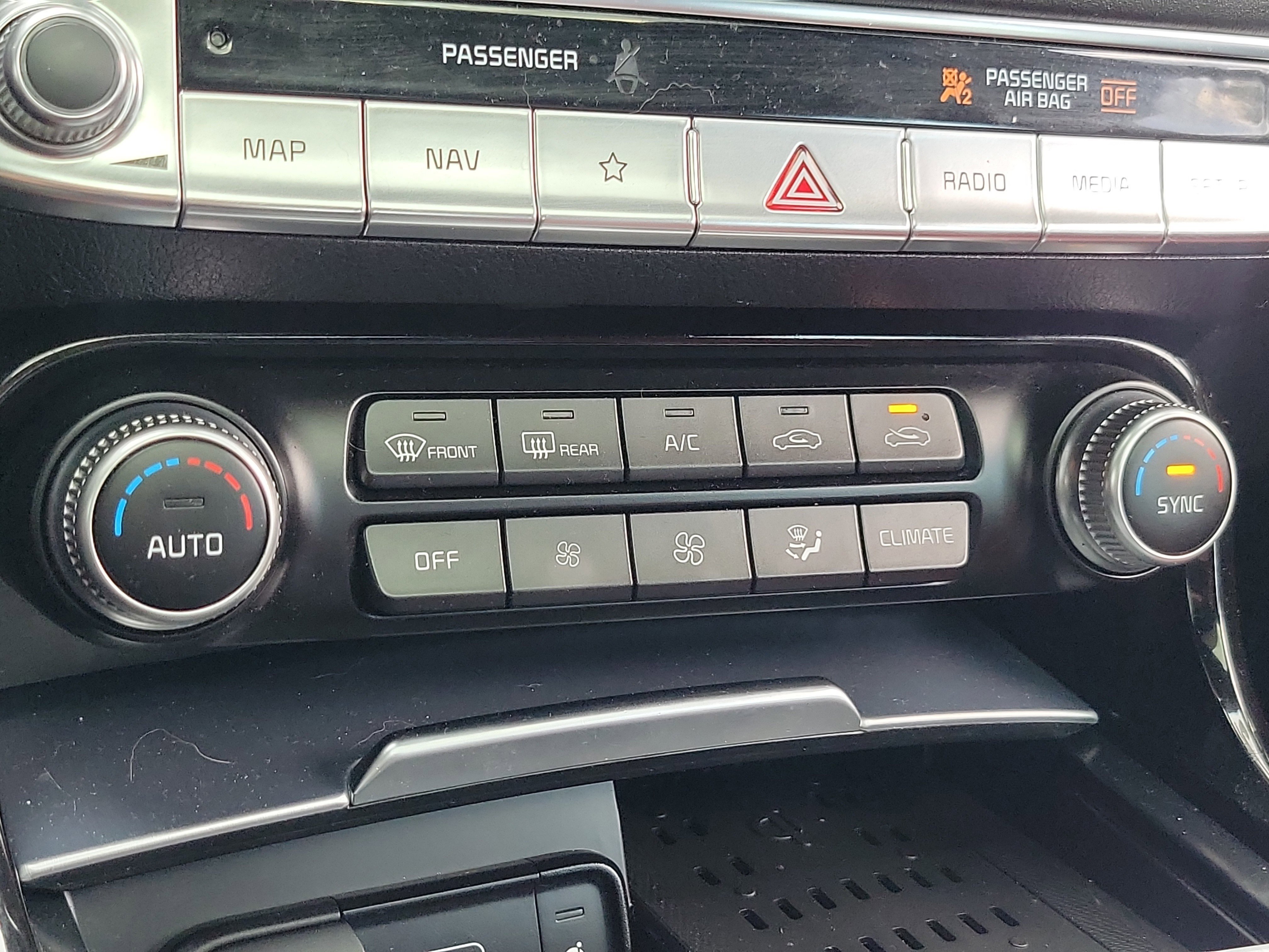 Used 2022  Kia GT2 image 30