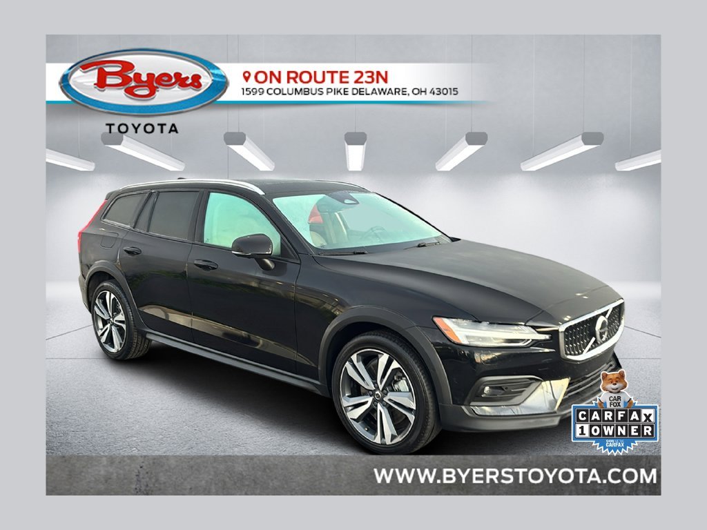 2025 Volvo V60 Cross Country