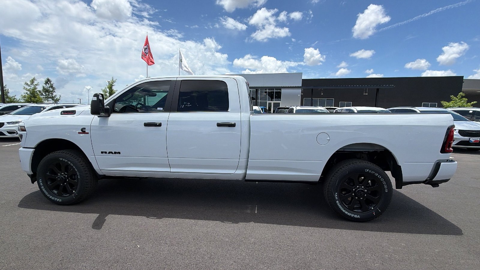 New 2026 Bright White Clear-Coat Exterior Paint RAM Lone Star image 8