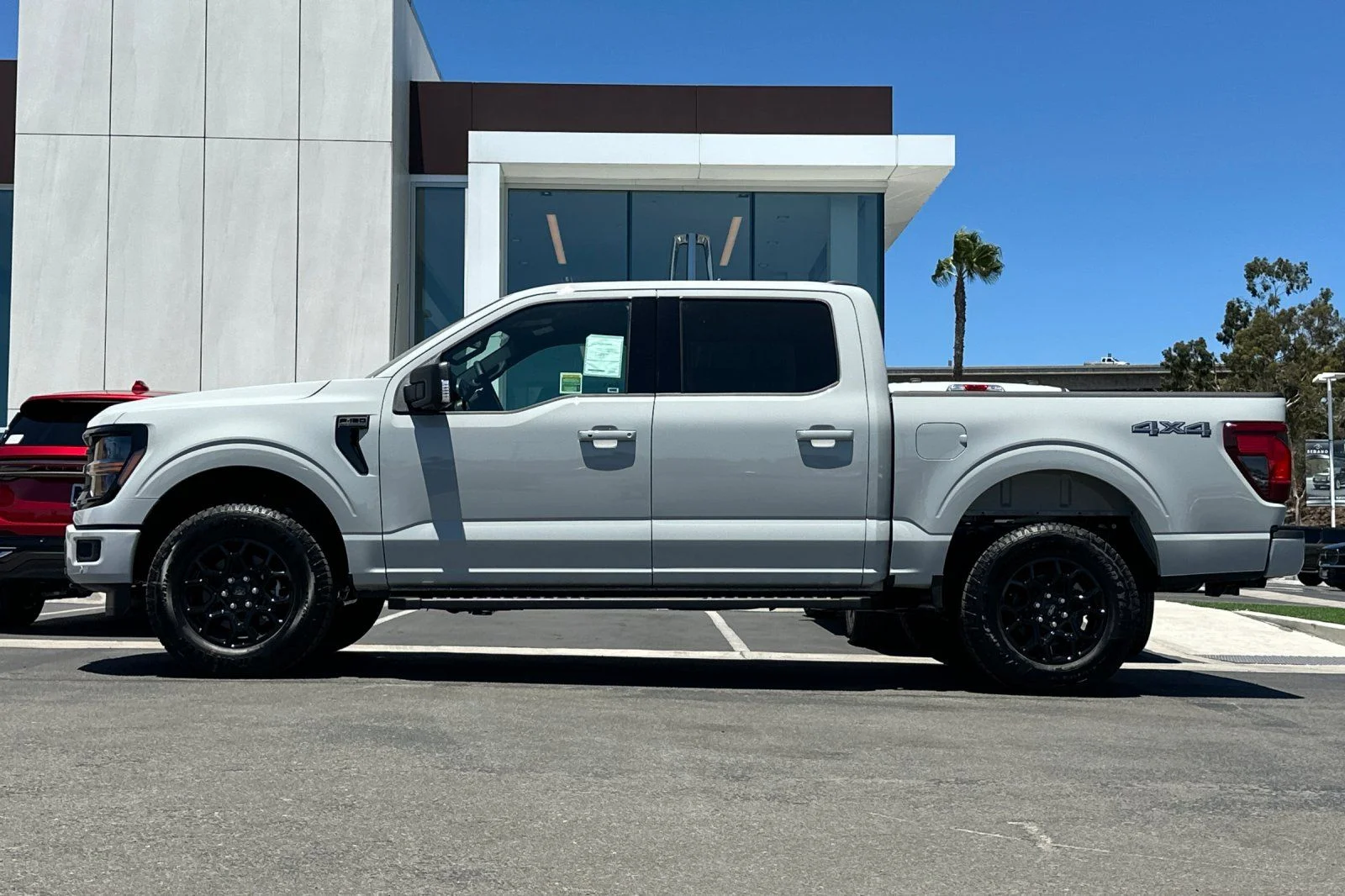 New 2026 Avalanche Ford XLT image 6