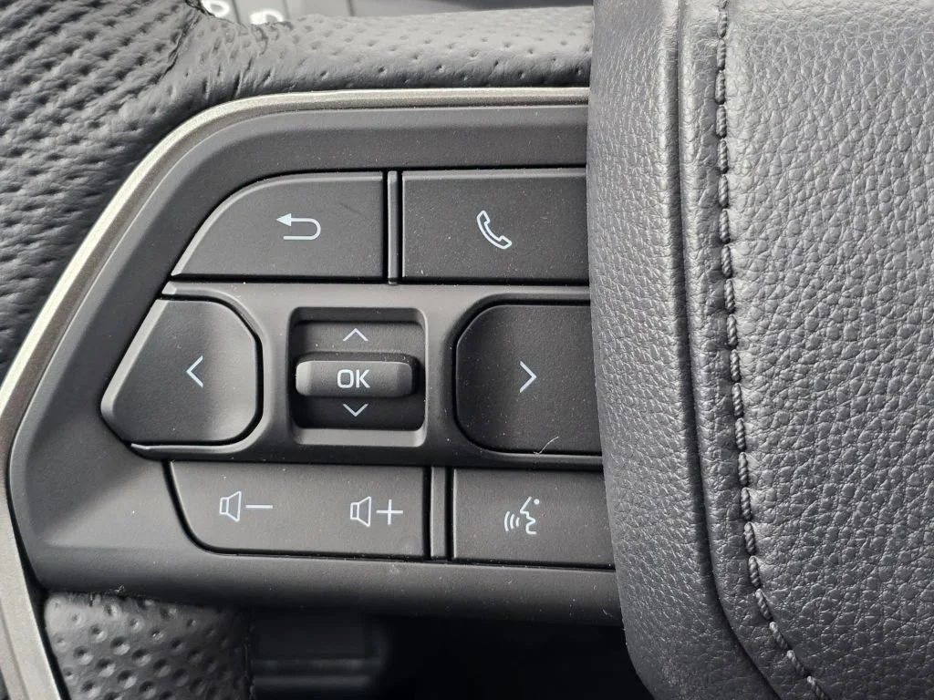 2025 Toyota Tacoma TRD Off Road - Photo 17