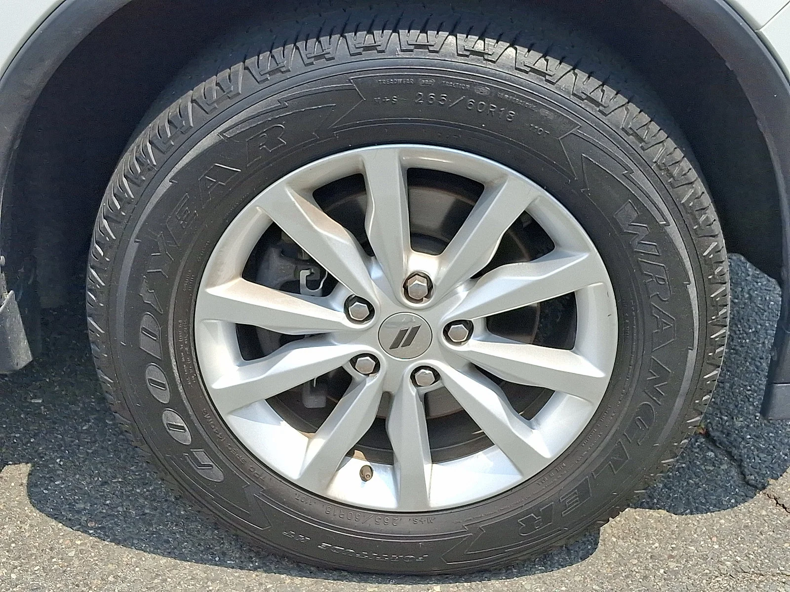 Used 2019 White Knuckle Clearcoat Dodge SXT image 9
