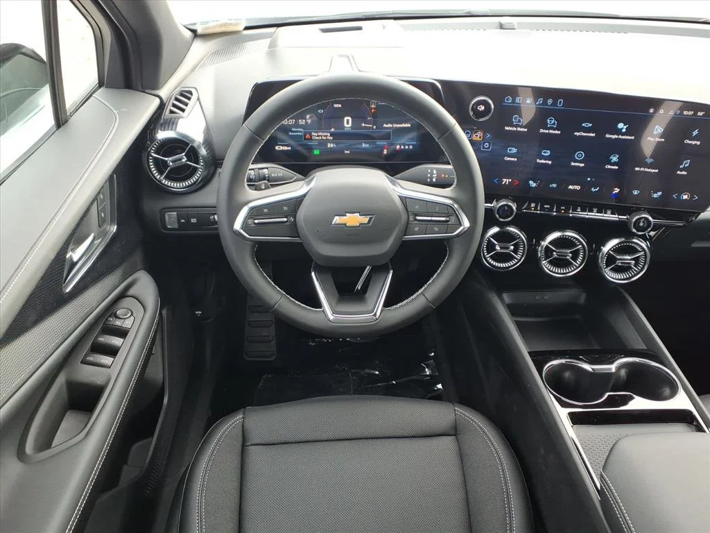 New 2026 Summit White Chevrolet LT image 5