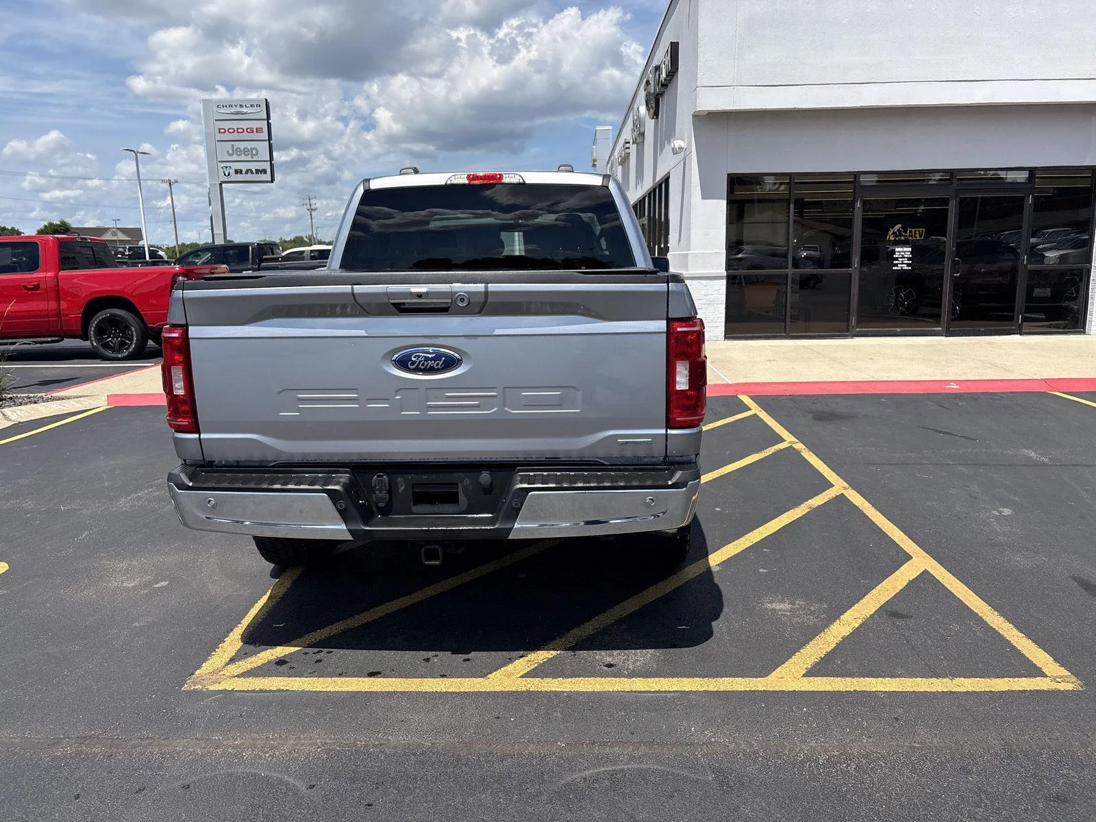 Used 2021 Iconic Silver Metallic Ford XLT image 6