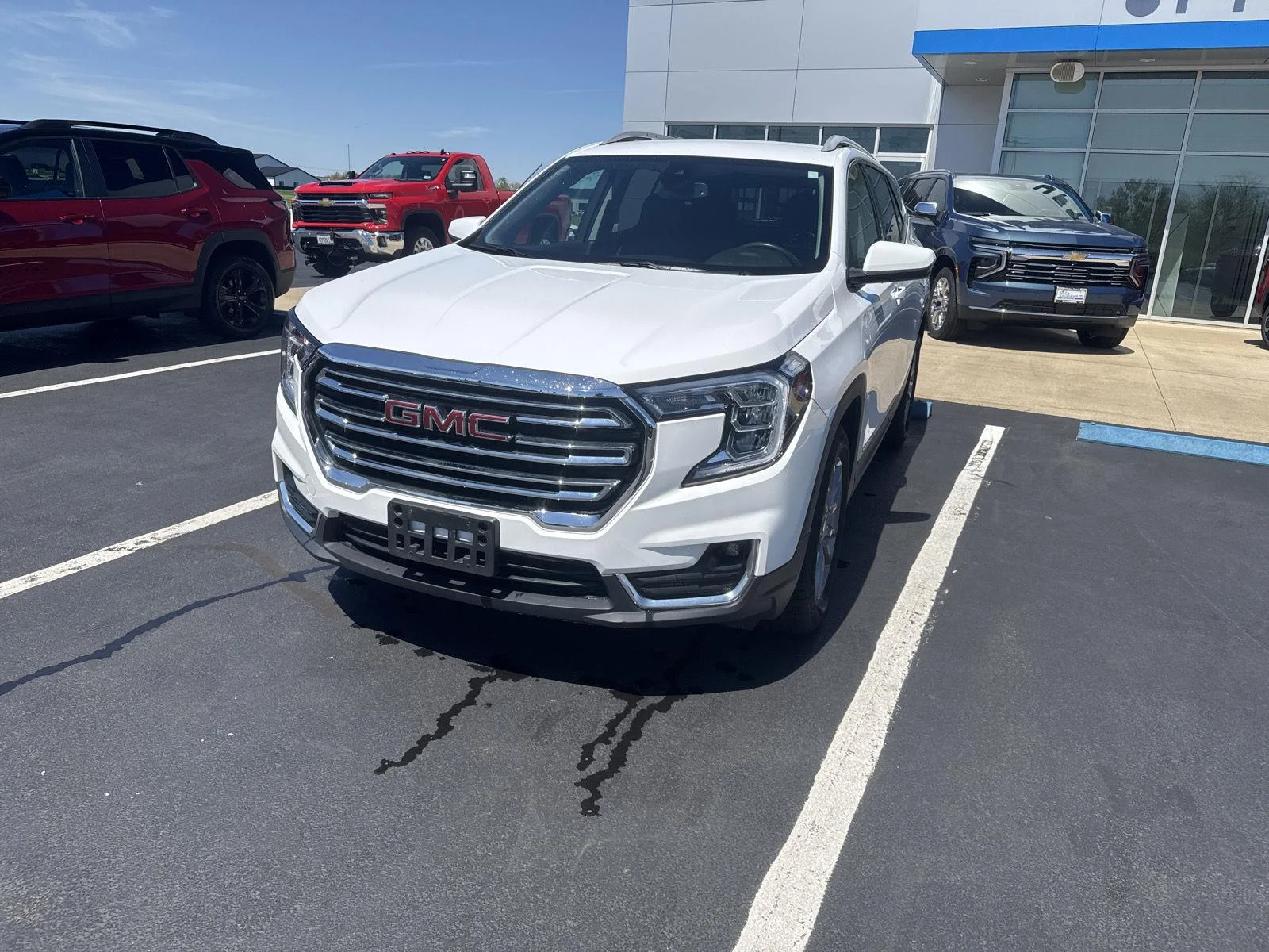 Used 2022 Summit White GMC SLT image 7