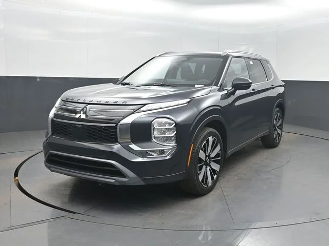 2026 Mitsubishi Outlander SEL FWD's photo