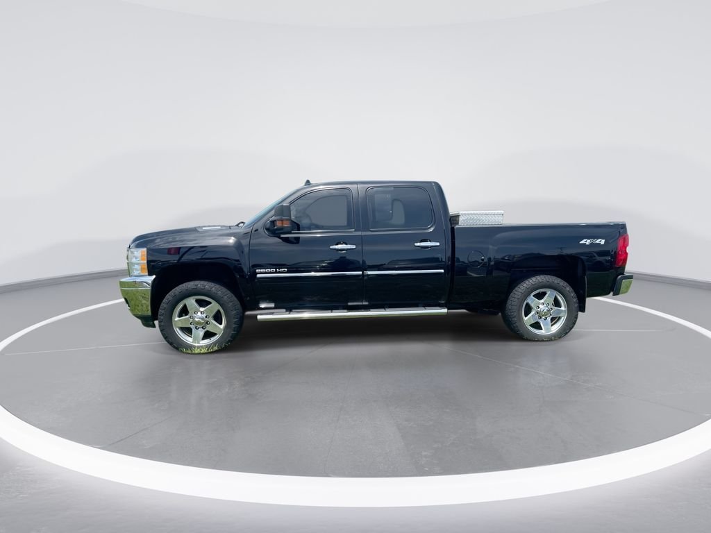 Used 2014 Black Chevrolet LT image 5