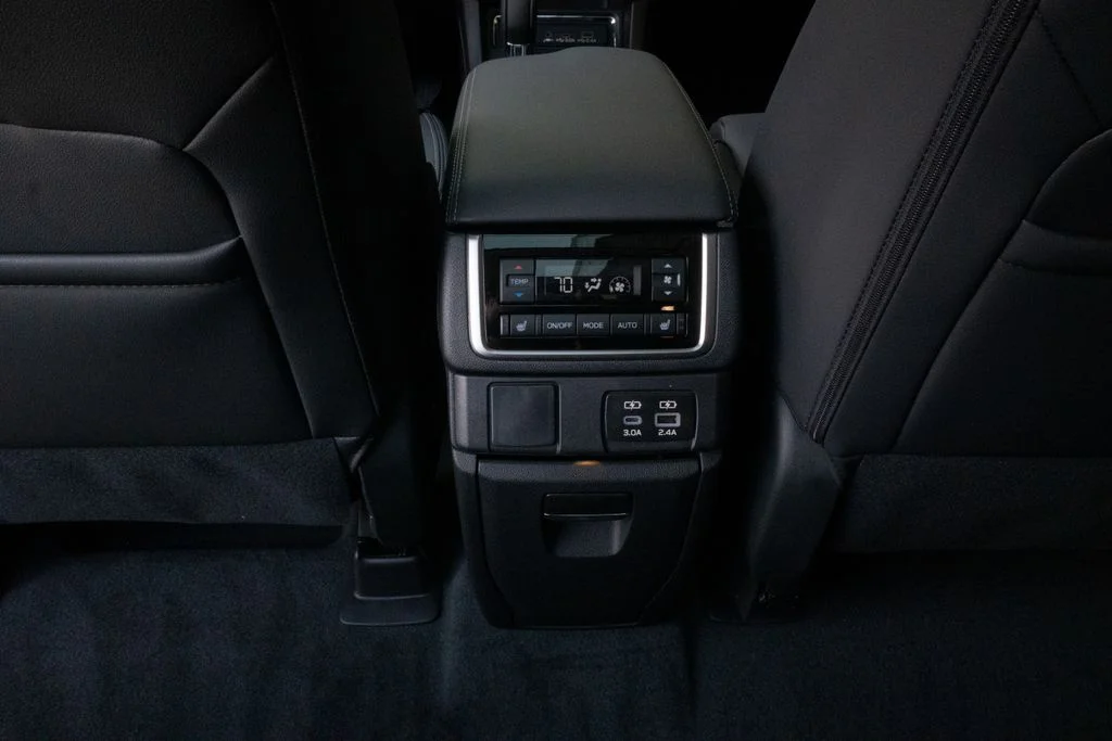 New 2026 CRYSTAL BLACK SILICA Subaru Limited 7-Passenger image 18