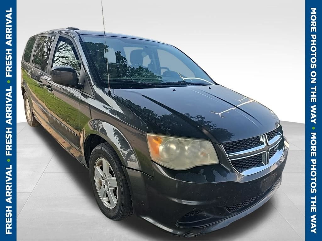 Used 2011 Gray Dodge Mainstreet image 1