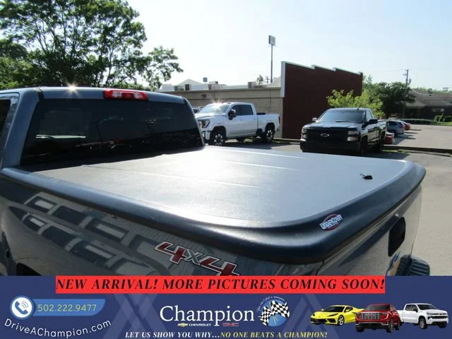 Used 2015 Slate Grey Metallic Chevrolet LT image 7