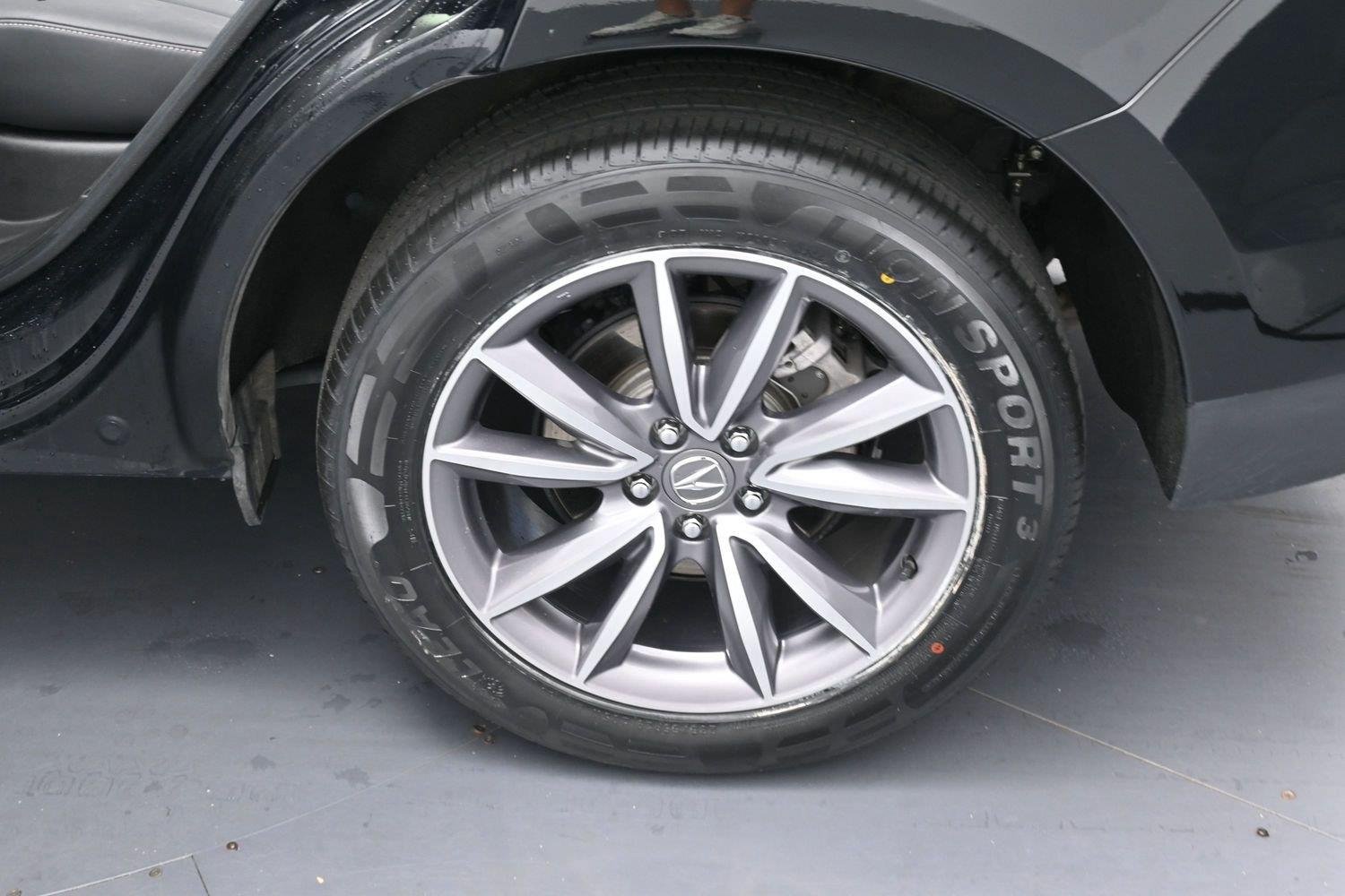 Used 2023 Majestic Black Pearl Acura SH-AWD w/Tech image 30