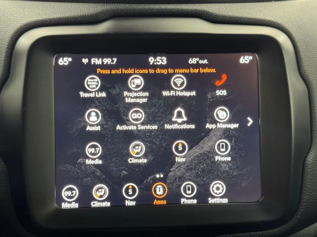 Used 2023 Graphite Gray Jeep Latitude image 22