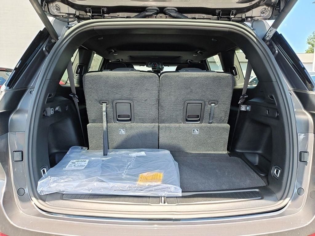New 2026 Baltic Gray Metallic Clearcoat Jeep Altitude image 36