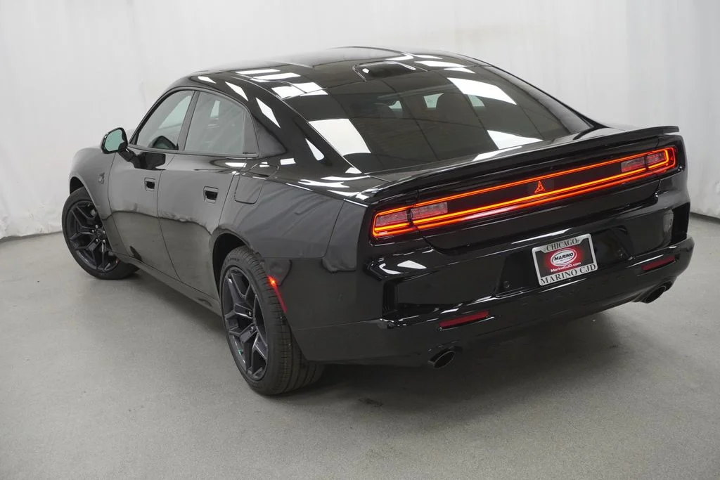 New 2026 Diamond Black Crystal Pearlcoat Dodge Scat Pack image 10