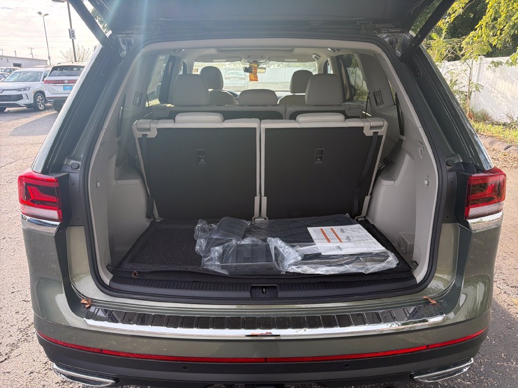 2026 Volkswagen Atlas SE w/Tech - Photo 25