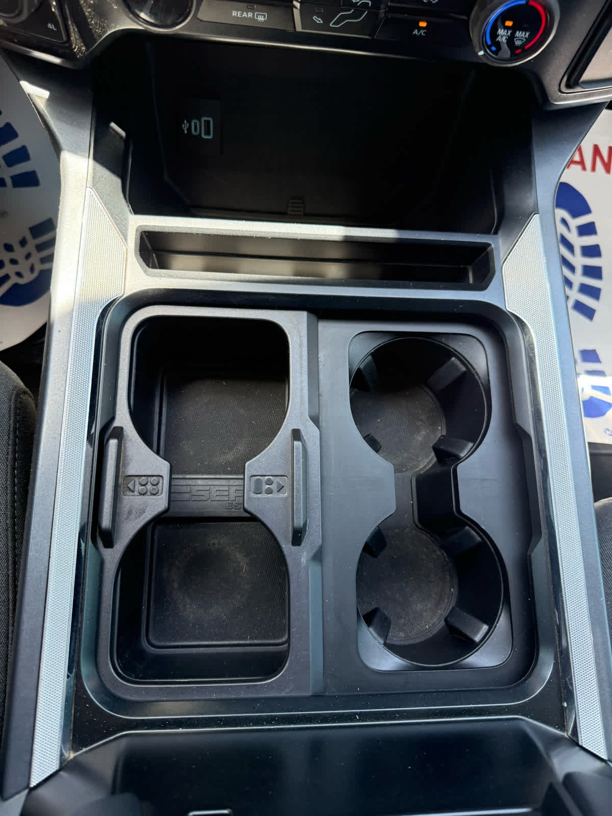Used 2024 Oxford White Ford XLT image 16