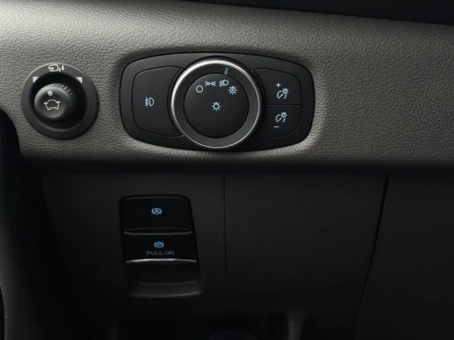 Used 2025 Gray Metallic Ford Explorer Limited SE image 36