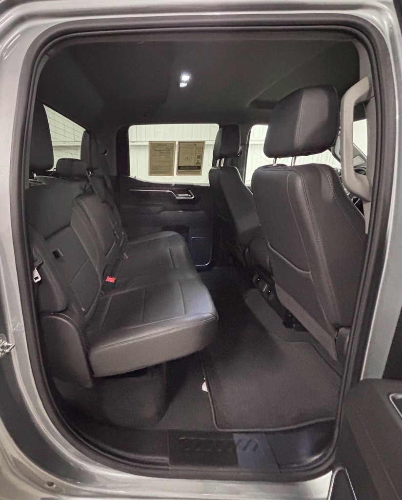 Used 2025 Silver GMC SLT image 17