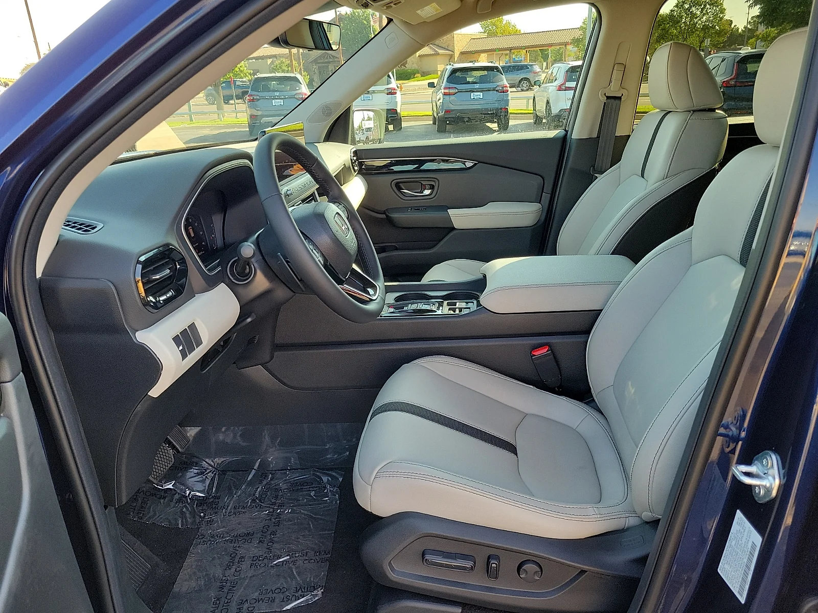 New 2026 Obsidian Blue Pearl Honda RTL image 19