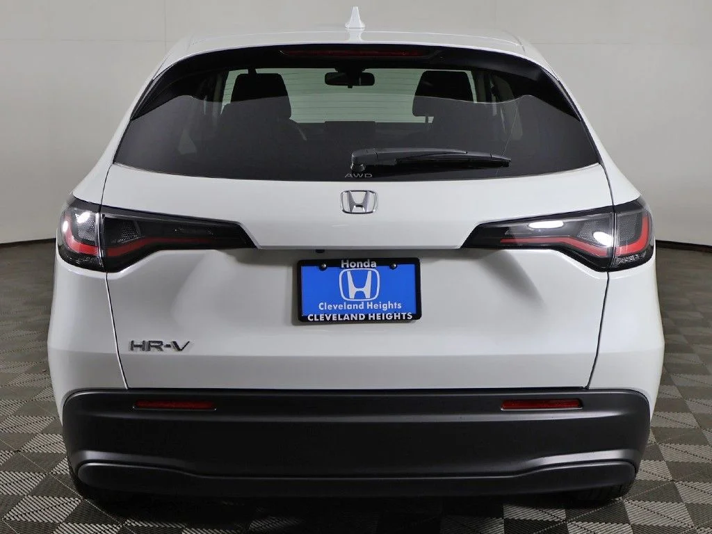 New 2027 Platinum White Pearl Honda LX image 7