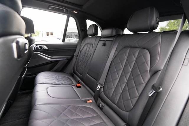 Certified Used 2025 Black Sapphire Metallic BMW xDrive40i image 32