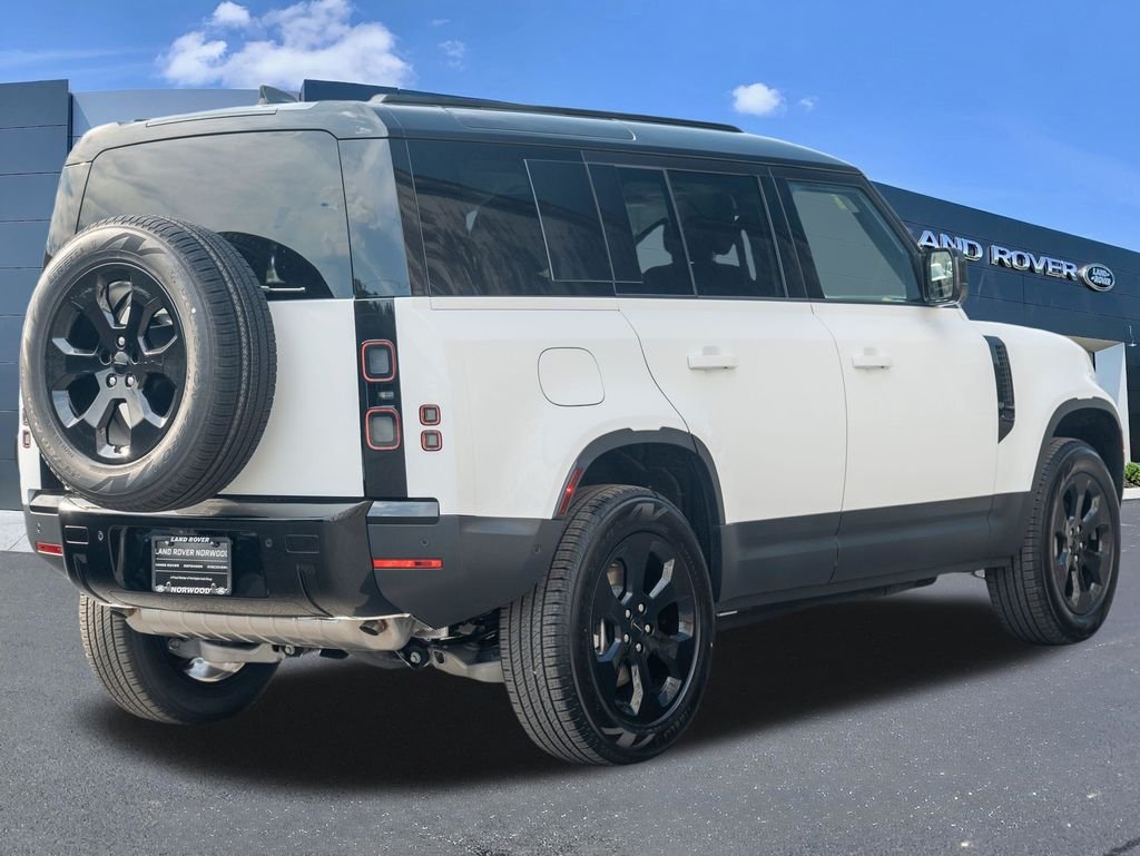 New 2026 Fuji White Land Rover S image 4