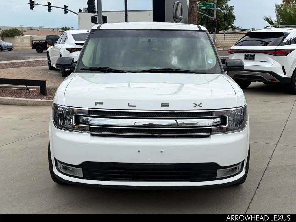 Used 2019 White Ford SEL image 9