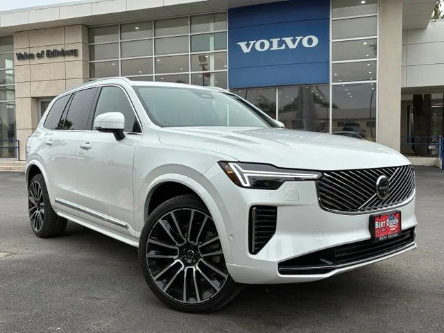 New 2026 Volvo XC90 B6 AWD Plus