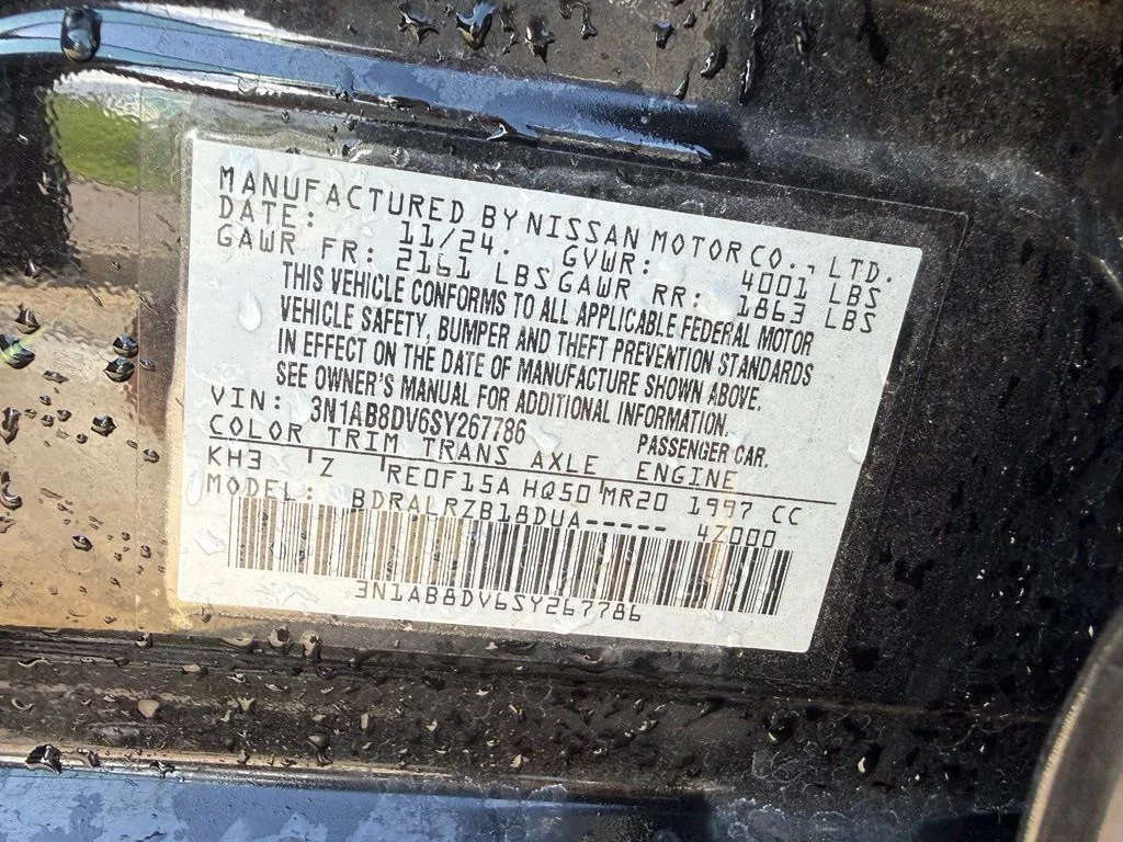 Used 2025 Black Nissan SR image 23
