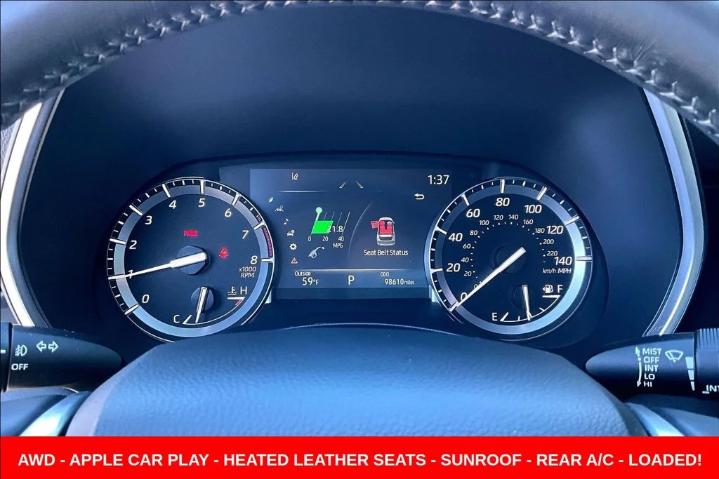Used 2021 Silver Toyota XLE image 15