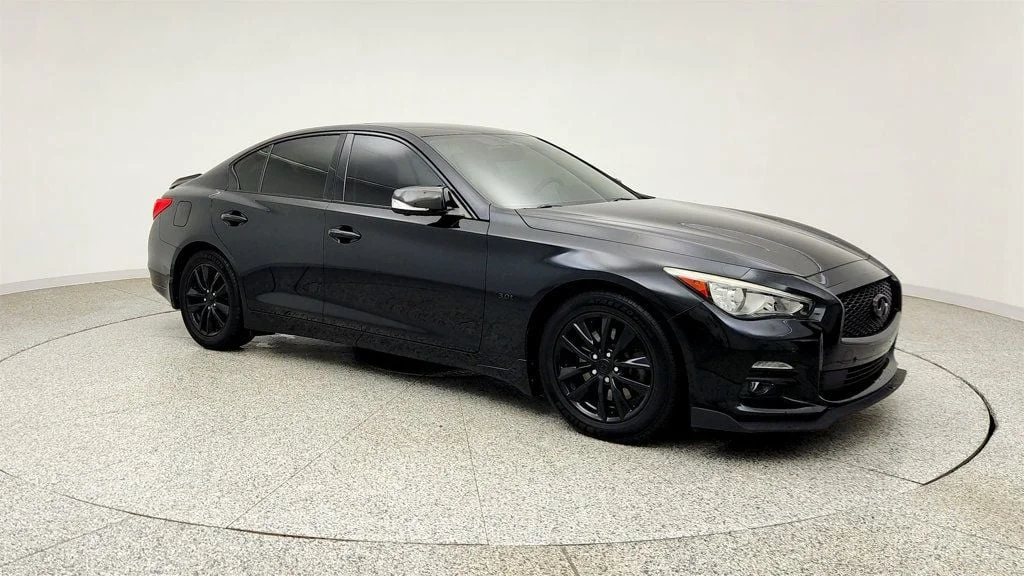Used 2017 Black Obsidian INFINITI 3.0t Signature Edition AWD w/ Driver Assist & Premium Plus Pkg image 3