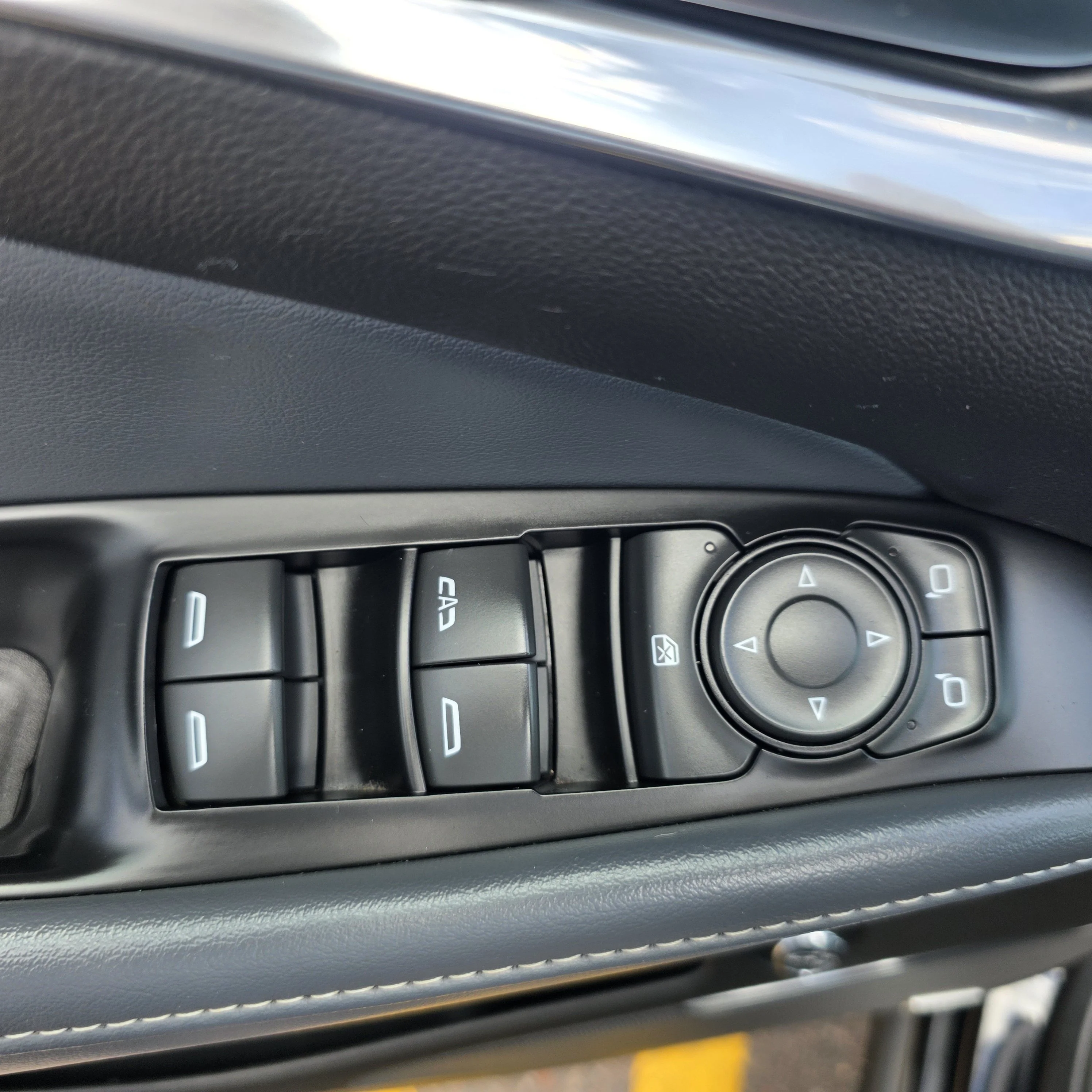 2023 Buick Enclave Essence - Photo 10