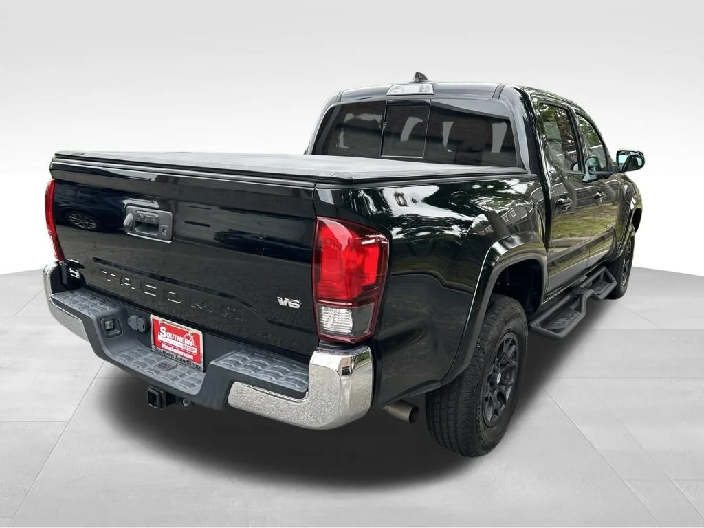 Used 2021 Black Toyota SR5 image 5