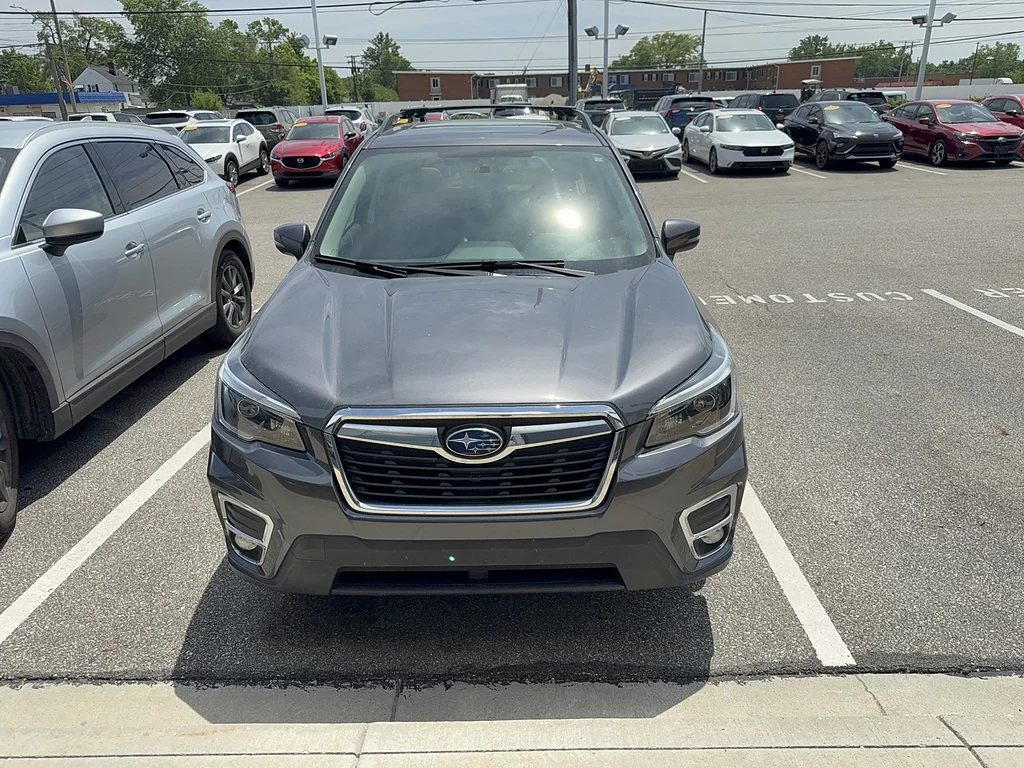 Used 2021 Magnetite Gray Metallic Subaru Limited image 2