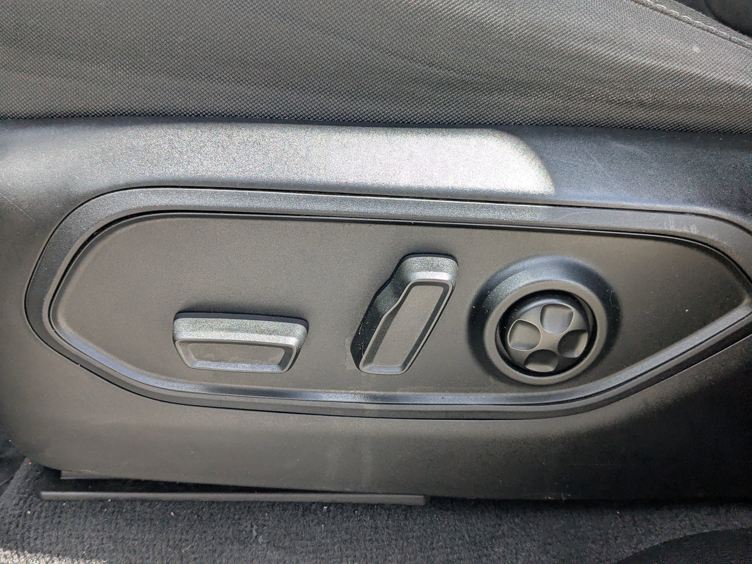 2023 Jeep Grand Cherokee L Laredo - Photo 23