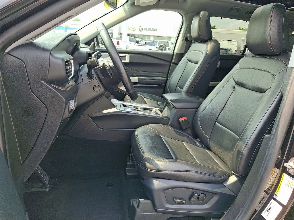 Used 2021 Black Ford Limited image 15