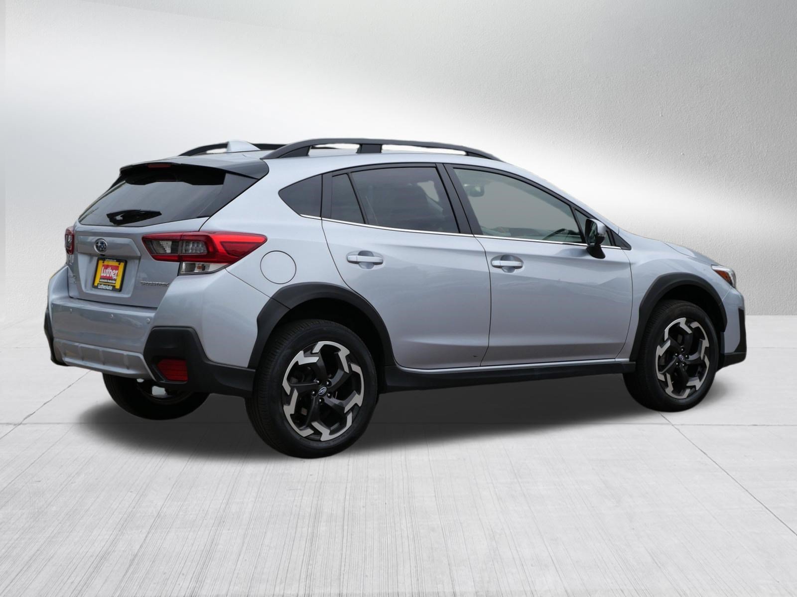 Used 2023 Ice Silver Metallic Subaru Limited image 7