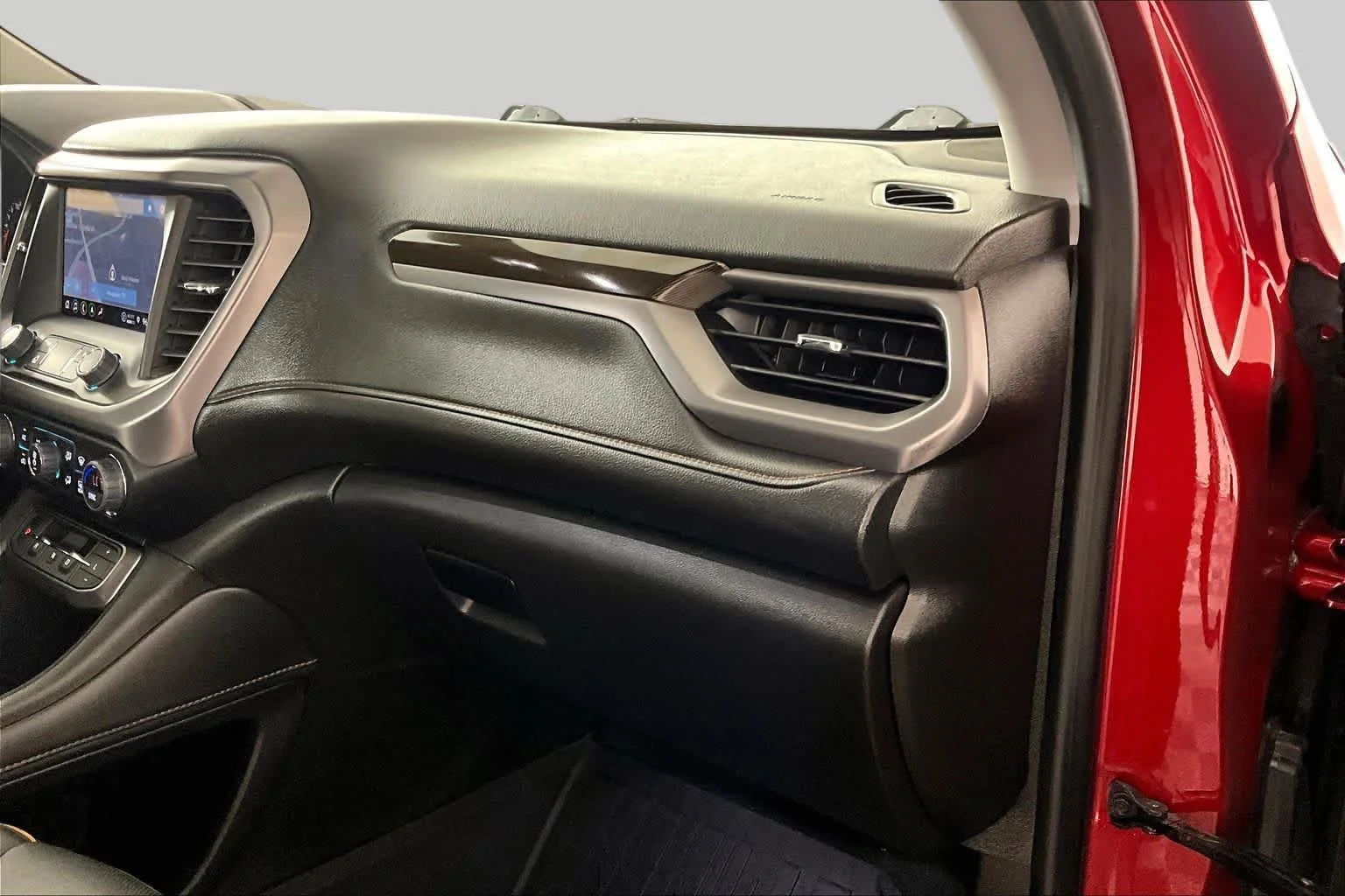 Used 2023 VOLCANIC RED TINCOAT GMC AT4 image 35