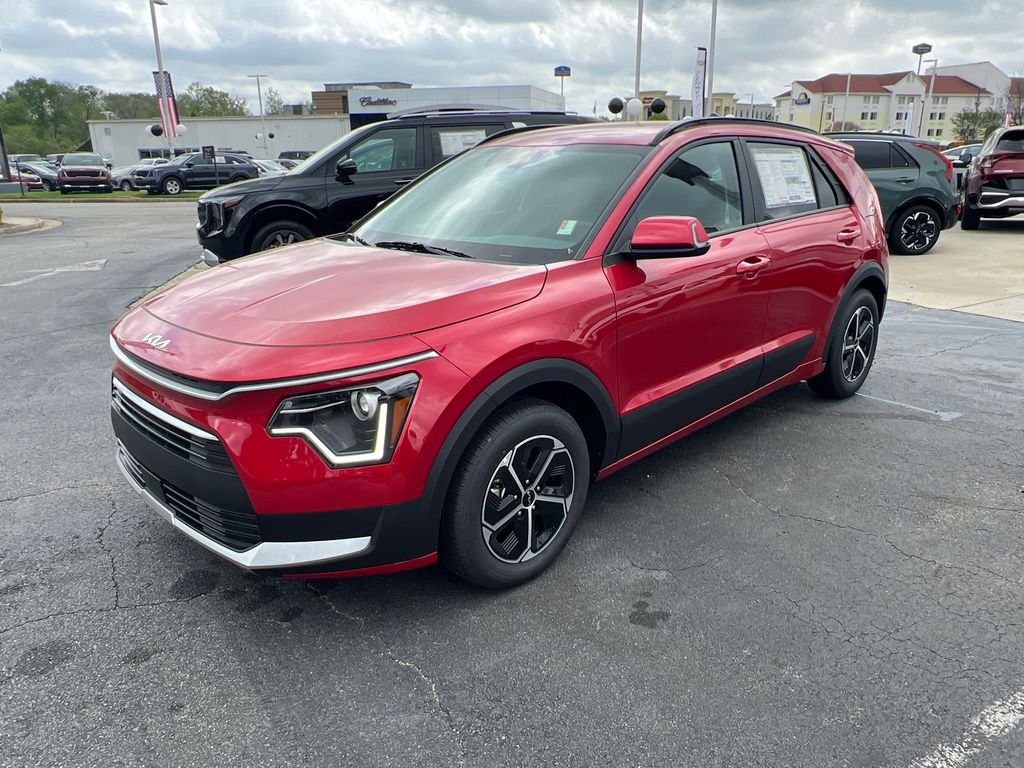 Used 2025 Red Kia EX image 7