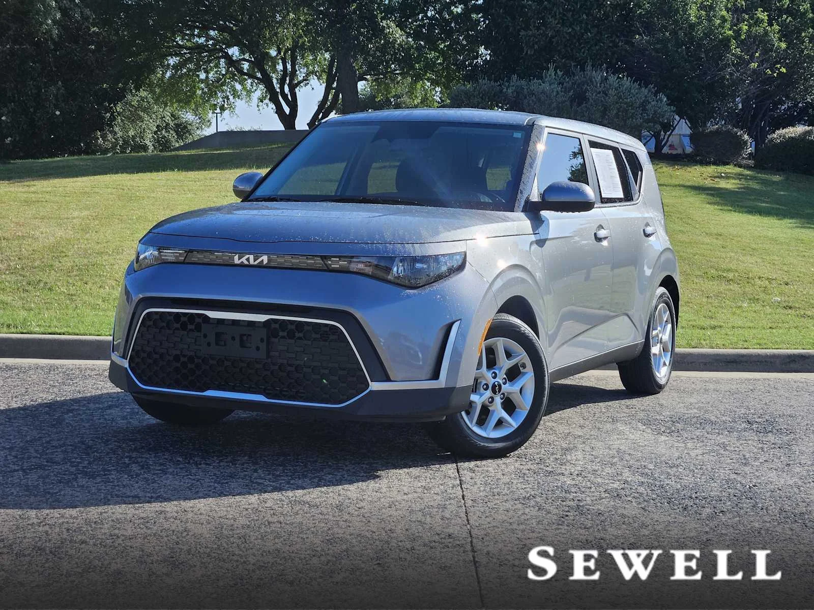 2025 Kia Soul 2.0L LX IVT's photo