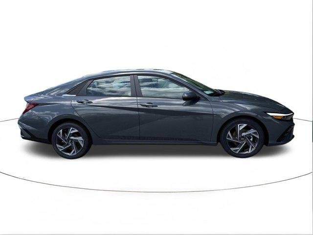 New 2026 Ecotronic Gray Hyundai Limited image 2