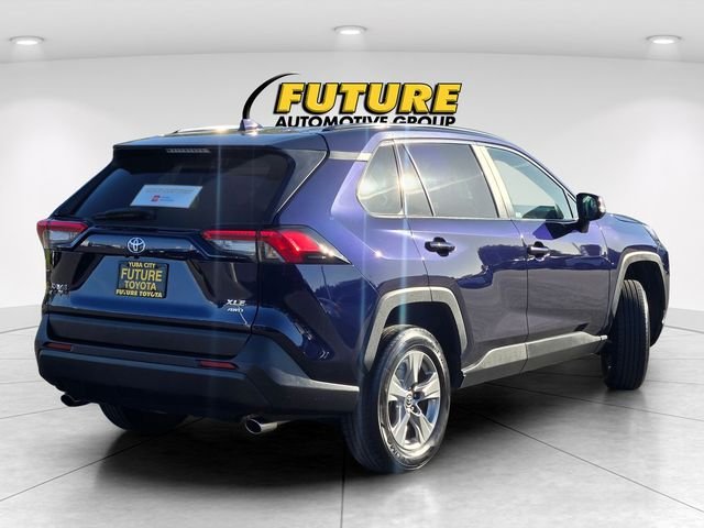Used 2024  Toyota XLE image 4