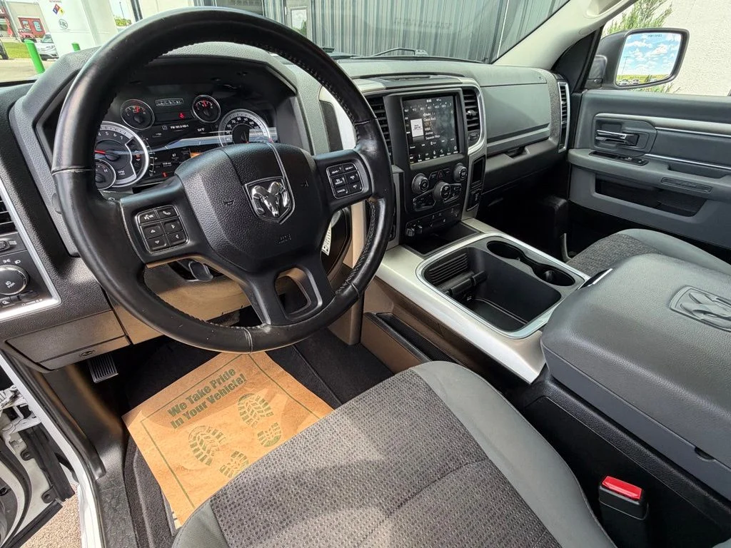 Used 2019 White Ram Warlock image 11