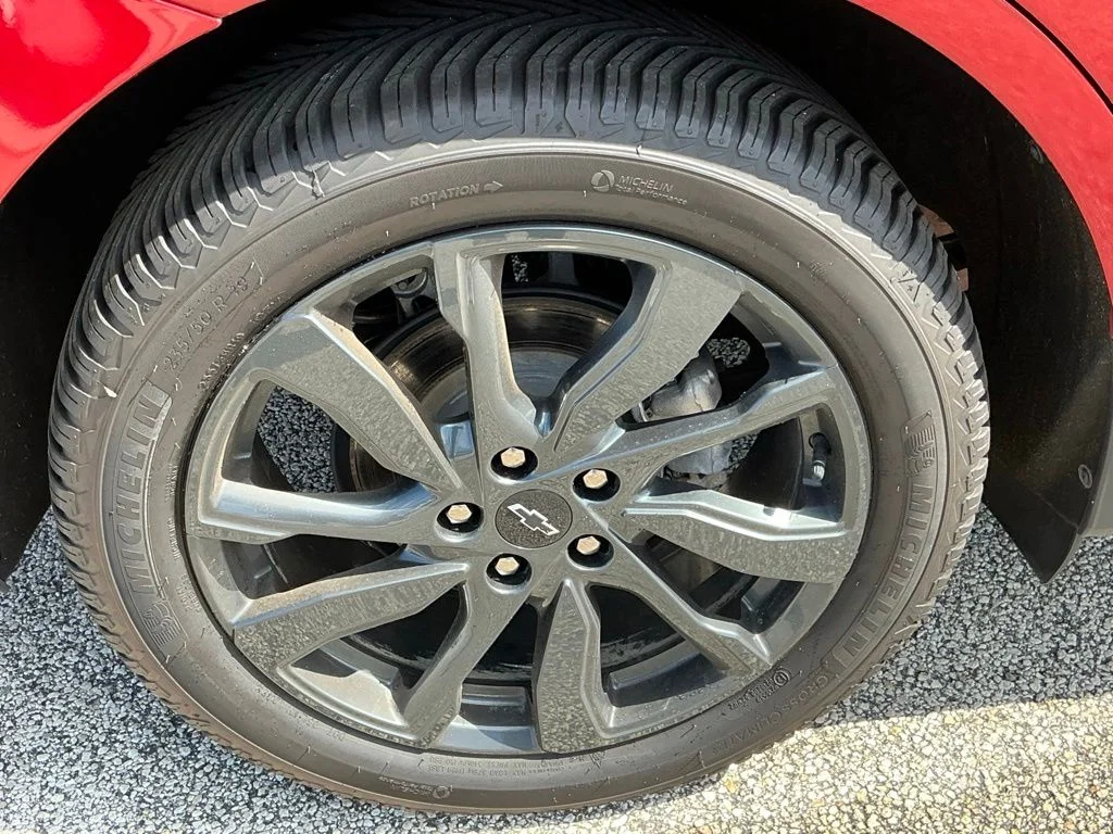 Used 2023 Red Chevrolet RS image 19