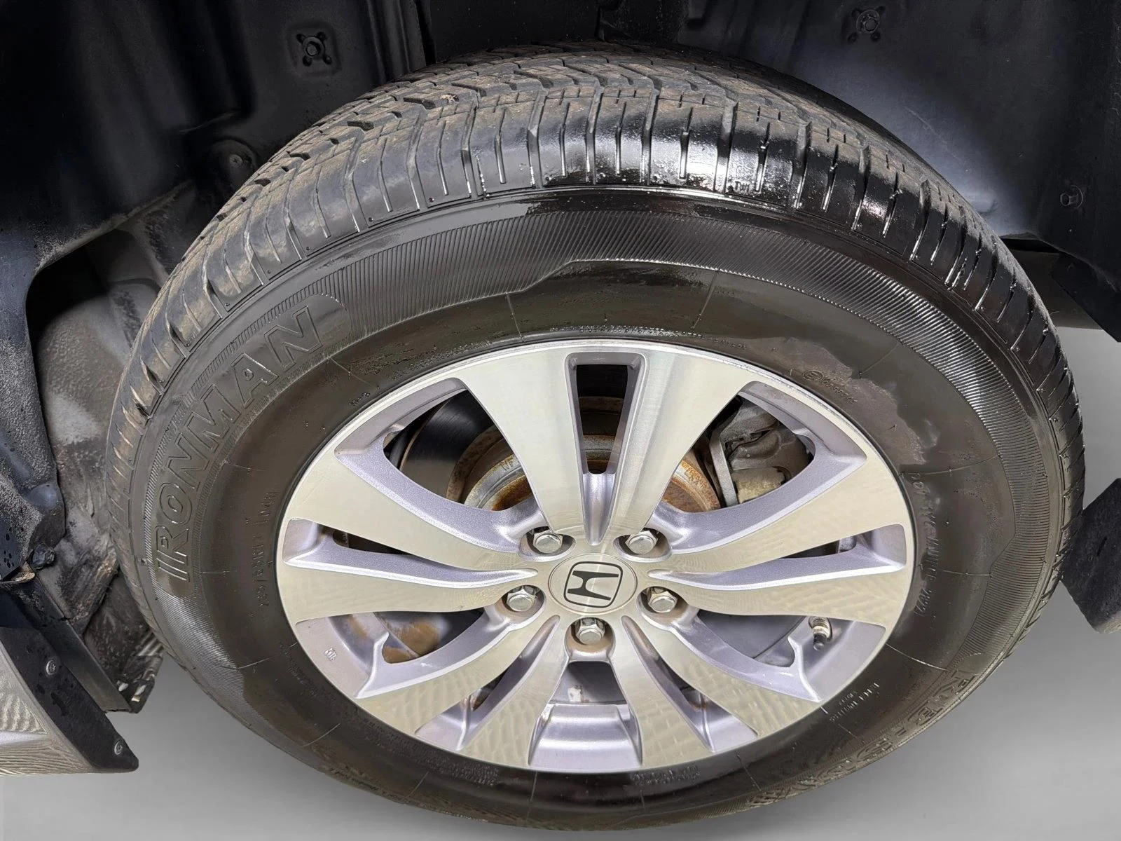 Used 2014 Gray Honda EX-L image 21