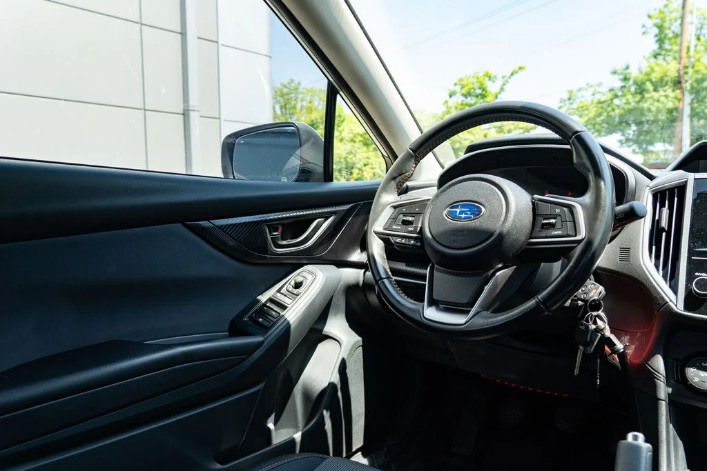 Used 2018 White Subaru 2.0i Premium image 11