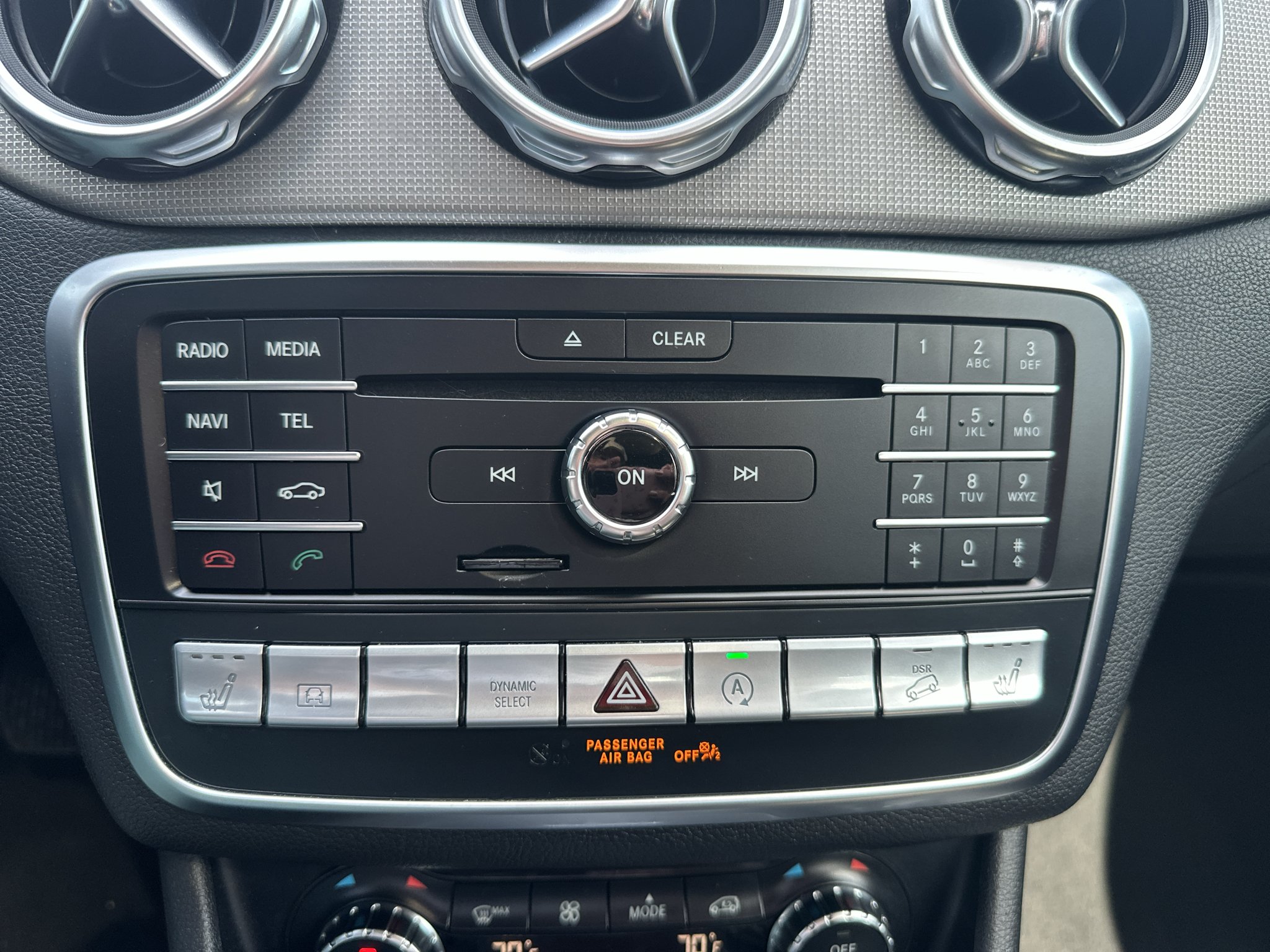 Used 2018 Polar Silver Metallic Mercedes-Benz 250 image 24