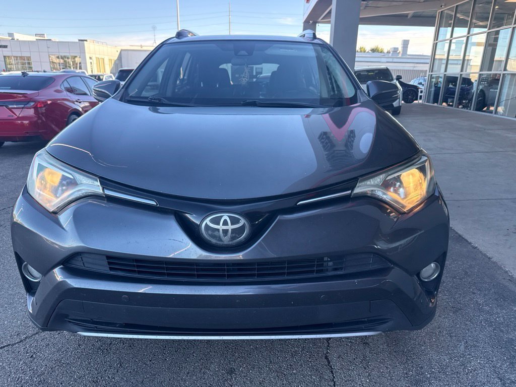 Used 2018 Magnetic Gray Metallic Toyota XLE image 11