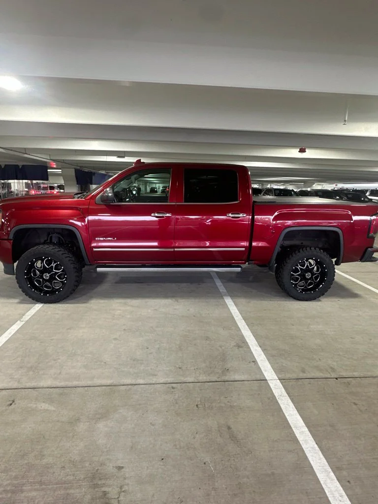 Used 2018 Red Quartz Tintcoat GMC Denali image 3